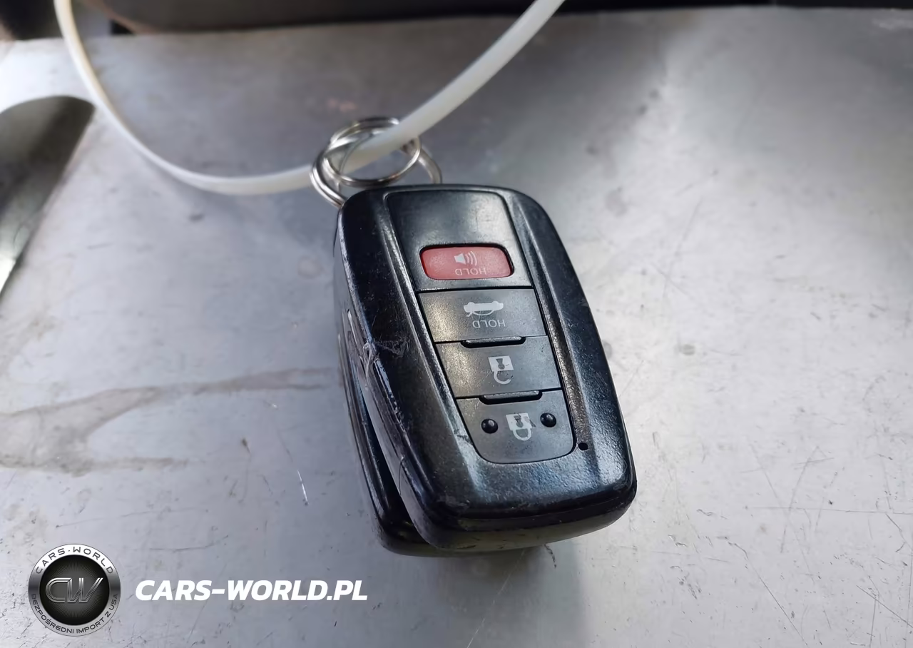 2018 Toyota Camry Hybrid Le VIN:4T1B31HK8JU507570 - 11