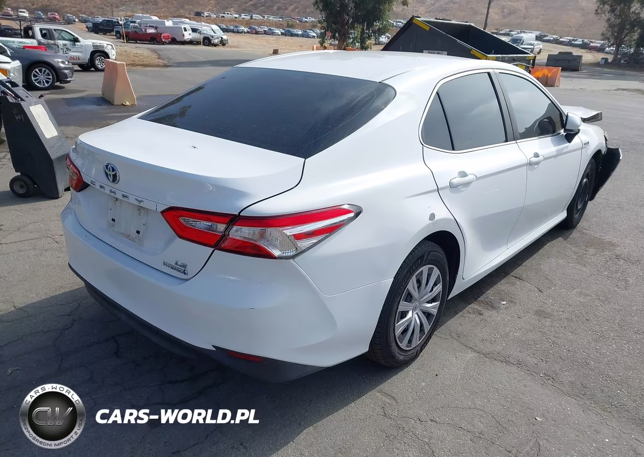 2018 Toyota Camry Hybrid Le VIN:4T1B31HK8JU507570 - 4