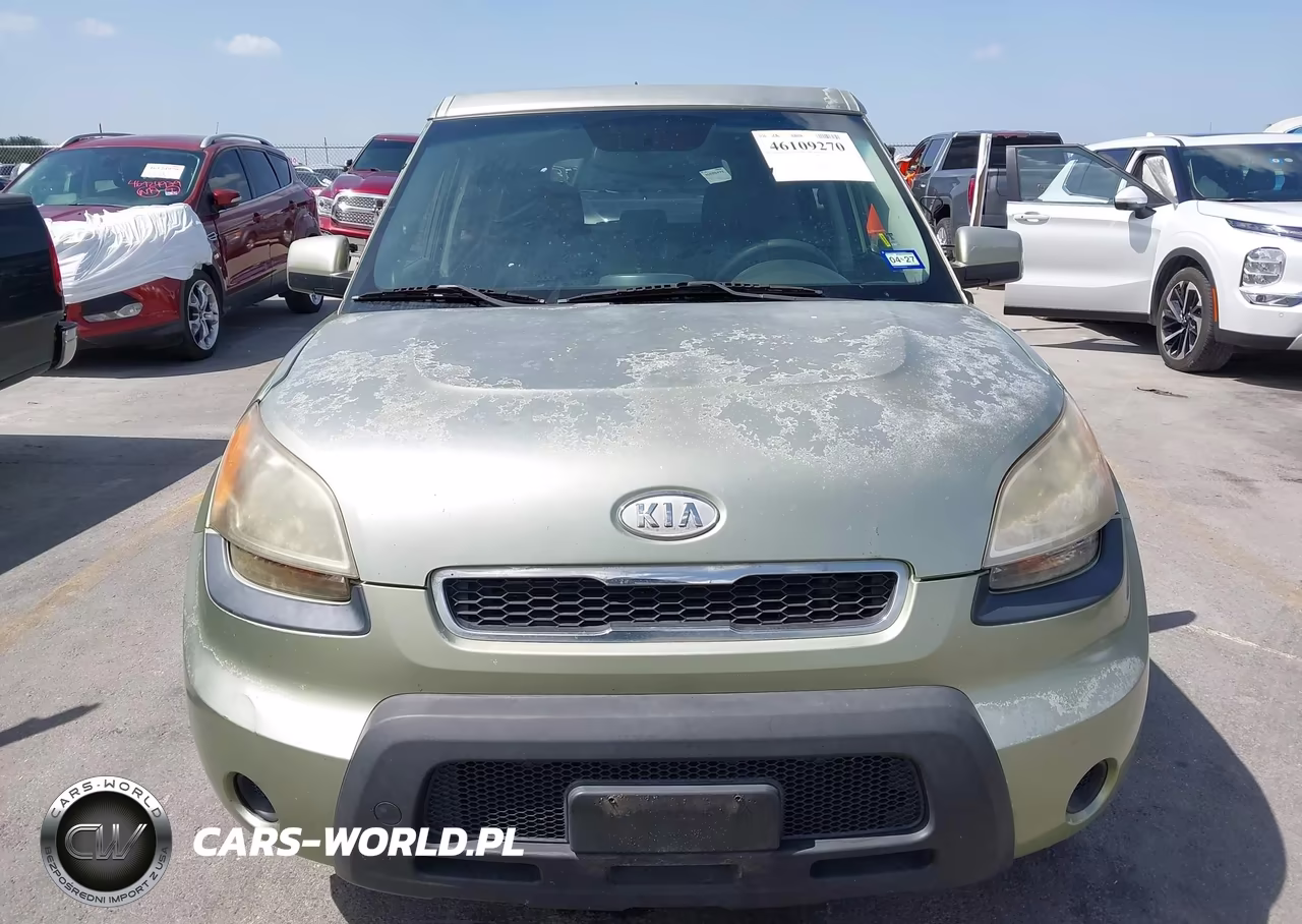 2011 Kia Soul + VIN:KNDJT2A24B7338633 - 12