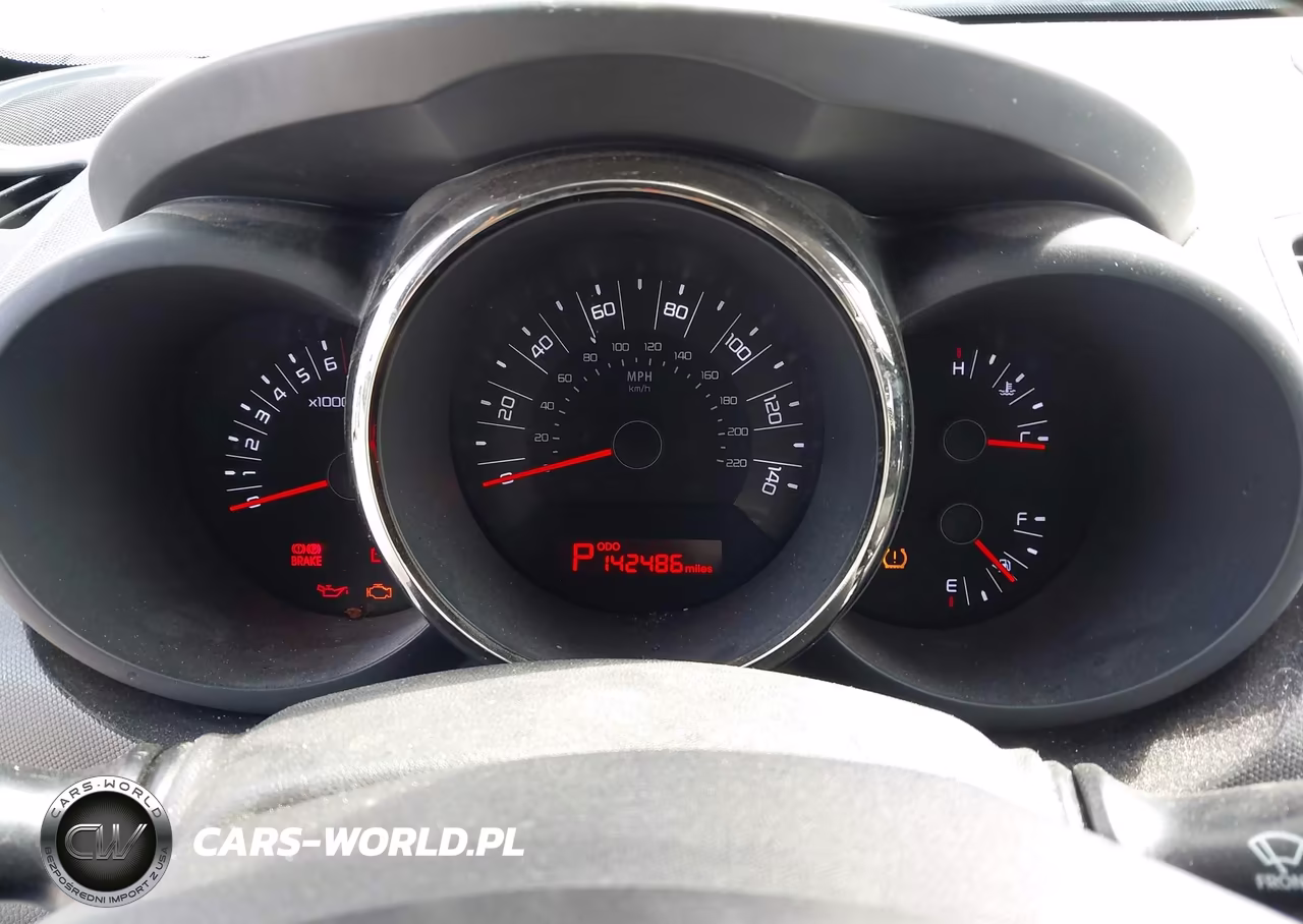 2011 Kia Soul + VIN:KNDJT2A24B7338633 - 7