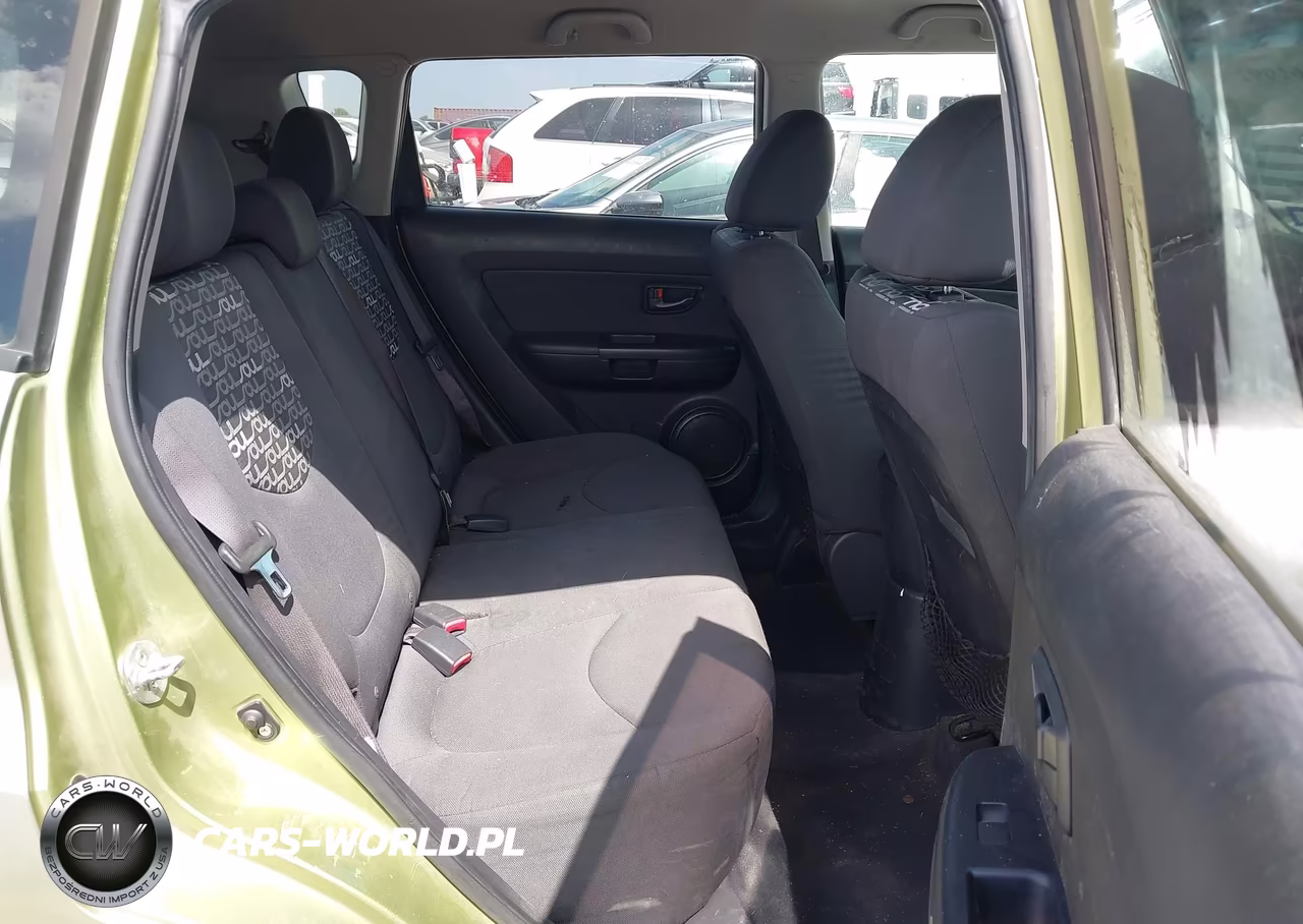 2011 Kia Soul + VIN:KNDJT2A24B7338633 - 8