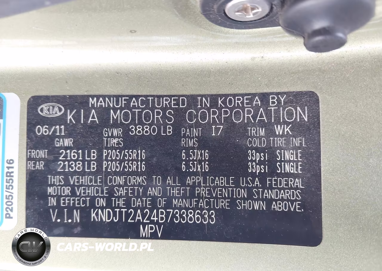 2011 Kia Soul + VIN:KNDJT2A24B7338633 - 9