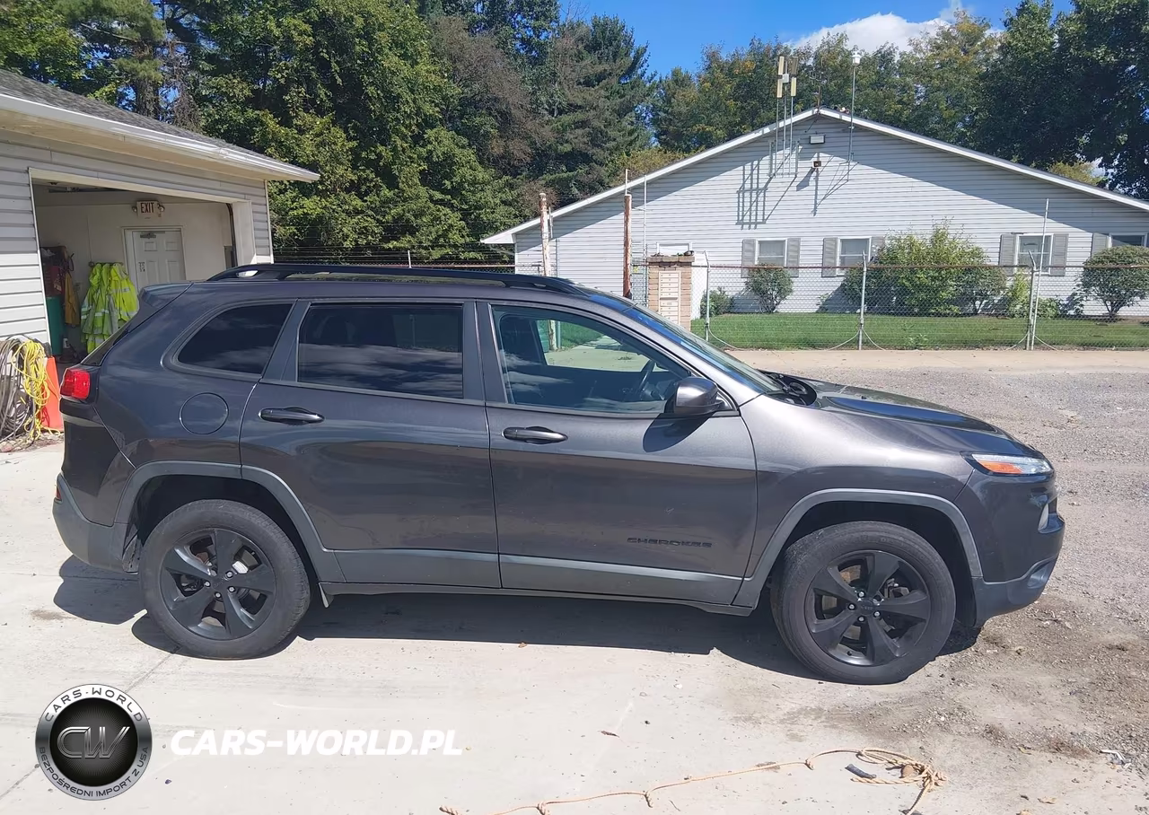2015 Jeep Cherokee Latitude Altitude VIN:1C4PJMCS0FW750584 - 13