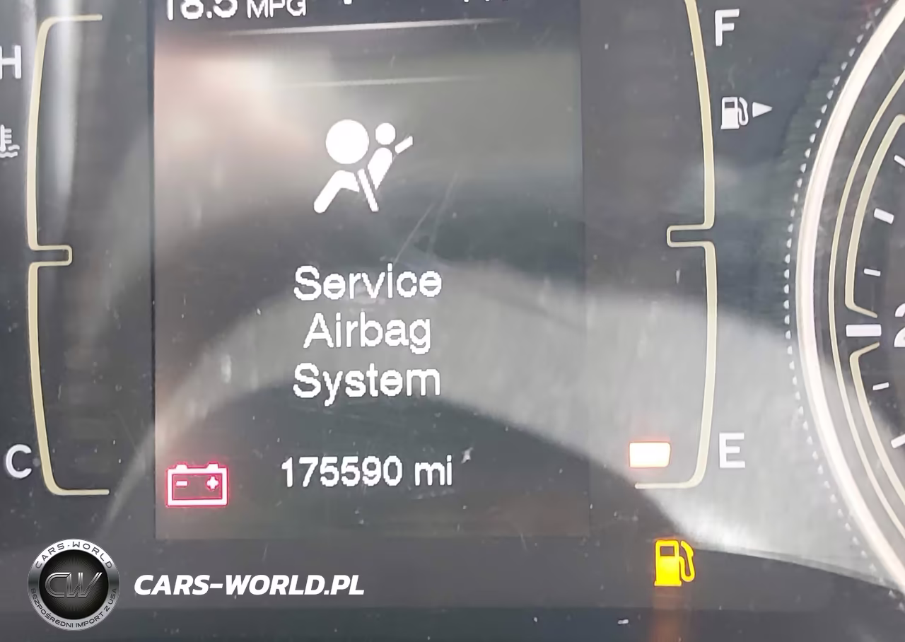2015 Jeep Cherokee Latitude Altitude VIN:1C4PJMCS0FW750584 - 15