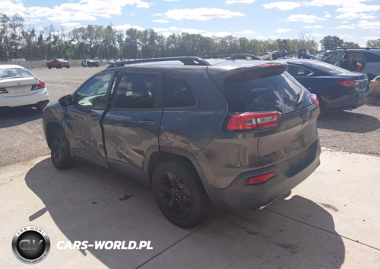 2015 Jeep Cherokee Latitude Altitude VIN:1C4PJMCS0FW750584 - 3
