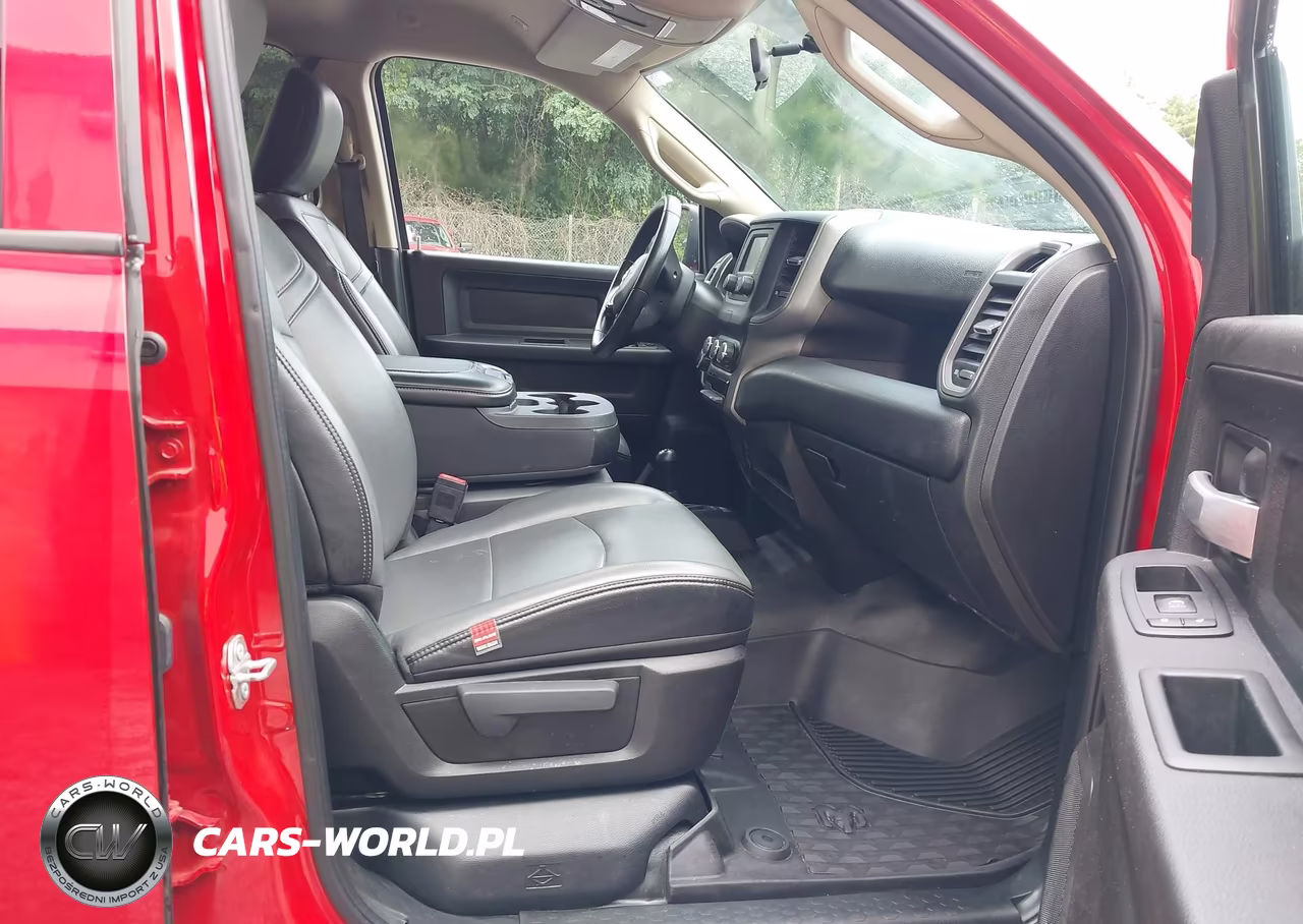 2019 Ram 2500 Tradesman 4X4 8' Box VIN:3C6UR5HJ9KG702714 - 5