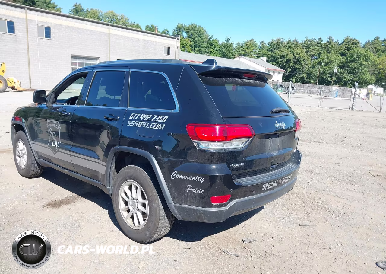 2020 Jeep Grand Cherokee Laredo E 4X4 VIN:1C4RJFAG5LC337074 - 3