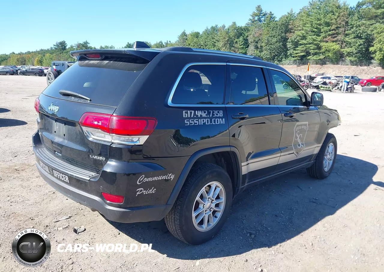 2020 Jeep Grand Cherokee Laredo E 4X4 VIN:1C4RJFAG5LC337074 - 4
