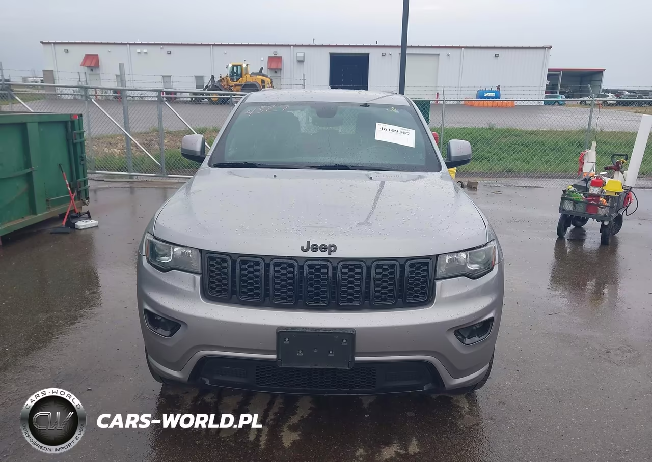 2018 Jeep Grand Cherokee Altitude 4X4 VIN:1C4RJFAG9JC237766 - 13