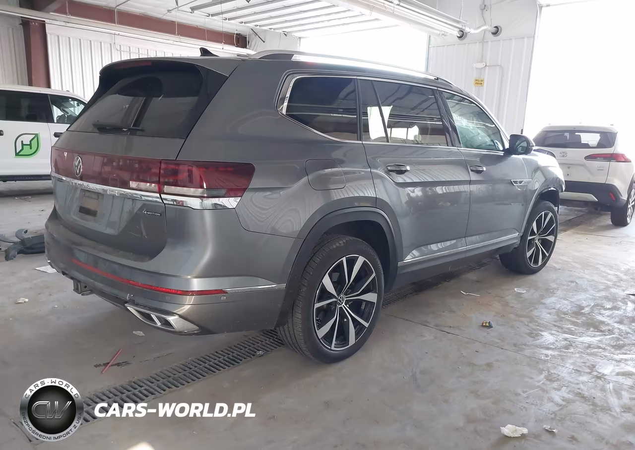 2024 Volkswagen Atlas 2.0T Sel Premium R-Line VIN:1V2FR2CAXRC522760 - 4