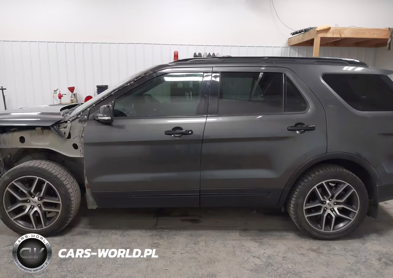 2016 Ford Explorer Sport VIN:1FM5K8GT7GGC86635 - 15