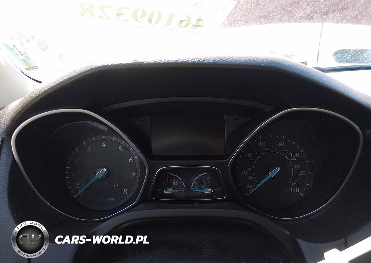 2018 Ford Focus Se VIN:1FADP3K24JL243121 - 7