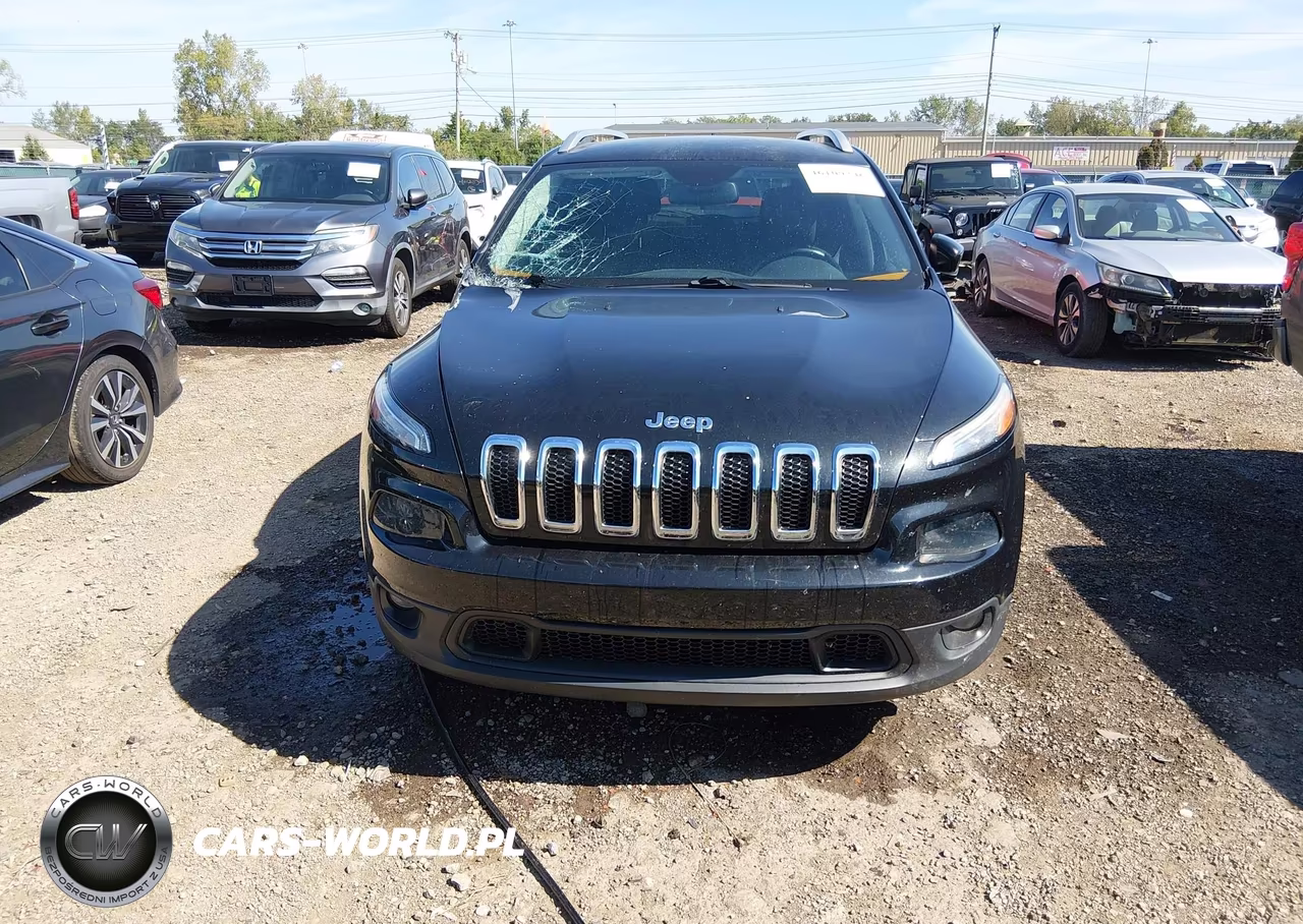 2016 Jeep Cherokee Latitude VIN:1C4PJMCB8GW287076 - 12