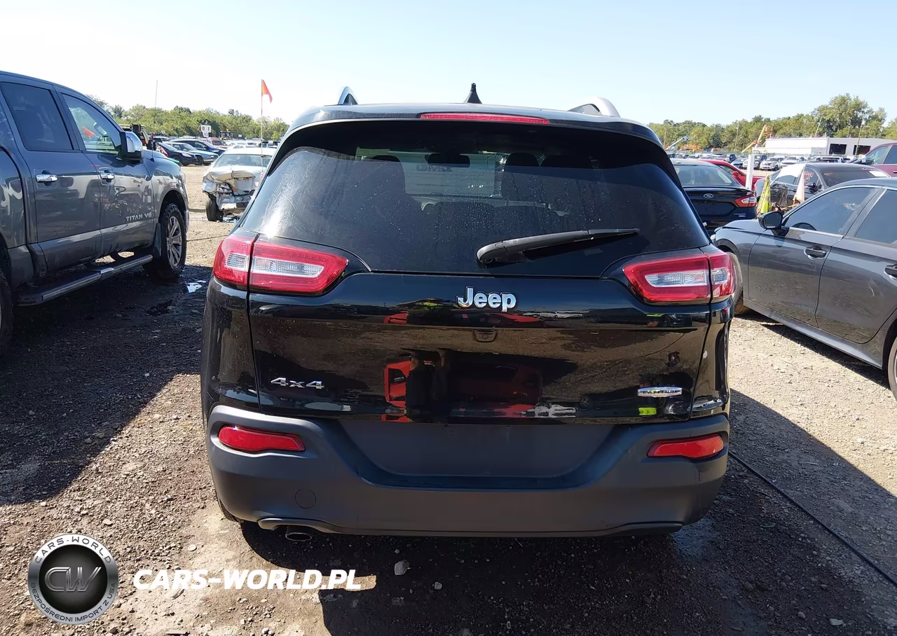 2016 Jeep Cherokee Latitude VIN:1C4PJMCB8GW287076 - 16