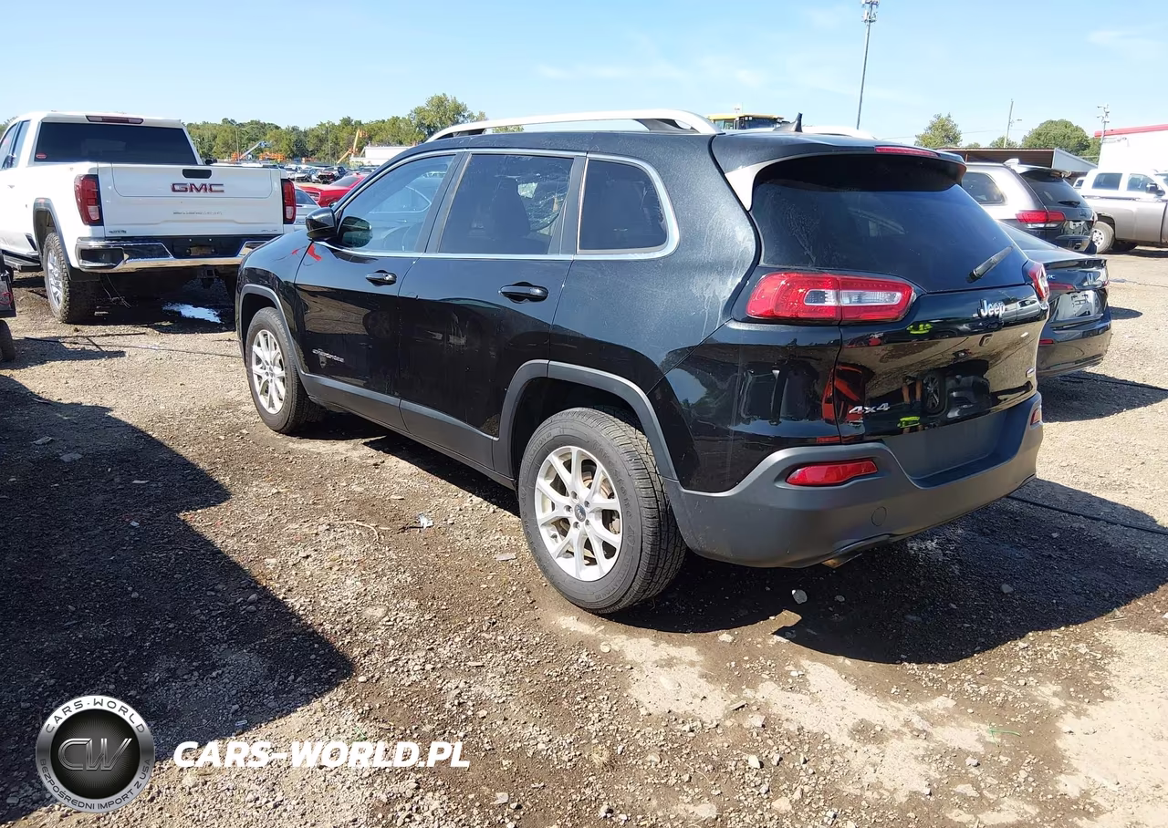 2016 Jeep Cherokee Latitude VIN:1C4PJMCB8GW287076 - 3