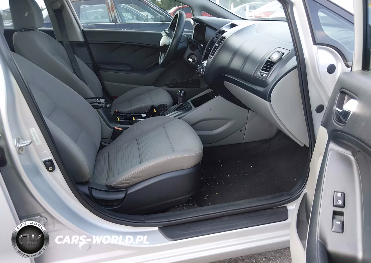 2015 Kia Forte Lx VIN:KNAFX4A67F5315032 - 5