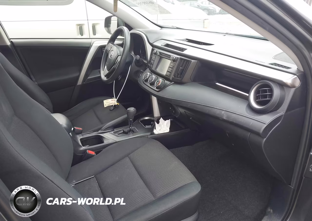 2017 Toyota Rav4 Le VIN:JTMBFREV9HJ709127 - 5