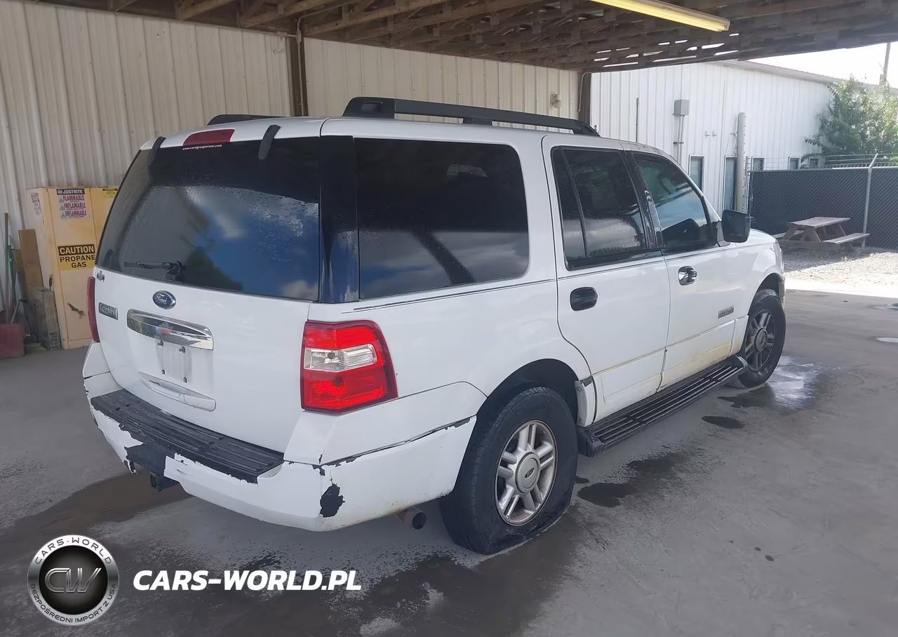 2007 Ford Expedition Xlt VIN:1FMFU16517LA83840 - 4