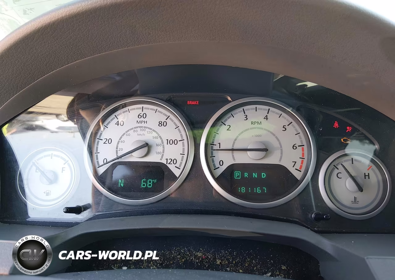 2010 Chrysler Town & Country Touring VIN:2A4RR5D18AR136827 - 7