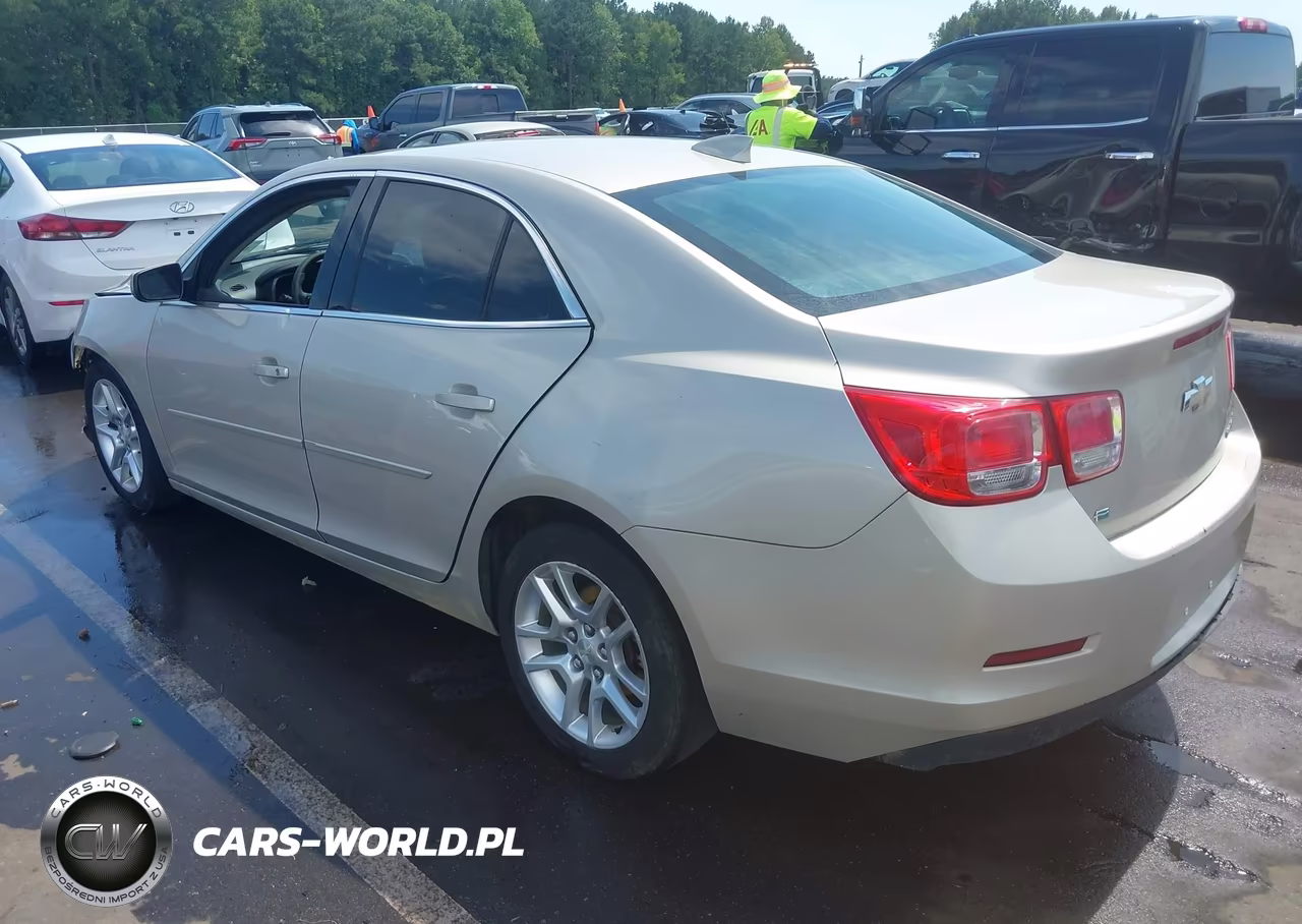 2015 Chevrolet Malibu 1Lt VIN:1G11C5SL9FF100242 - 3