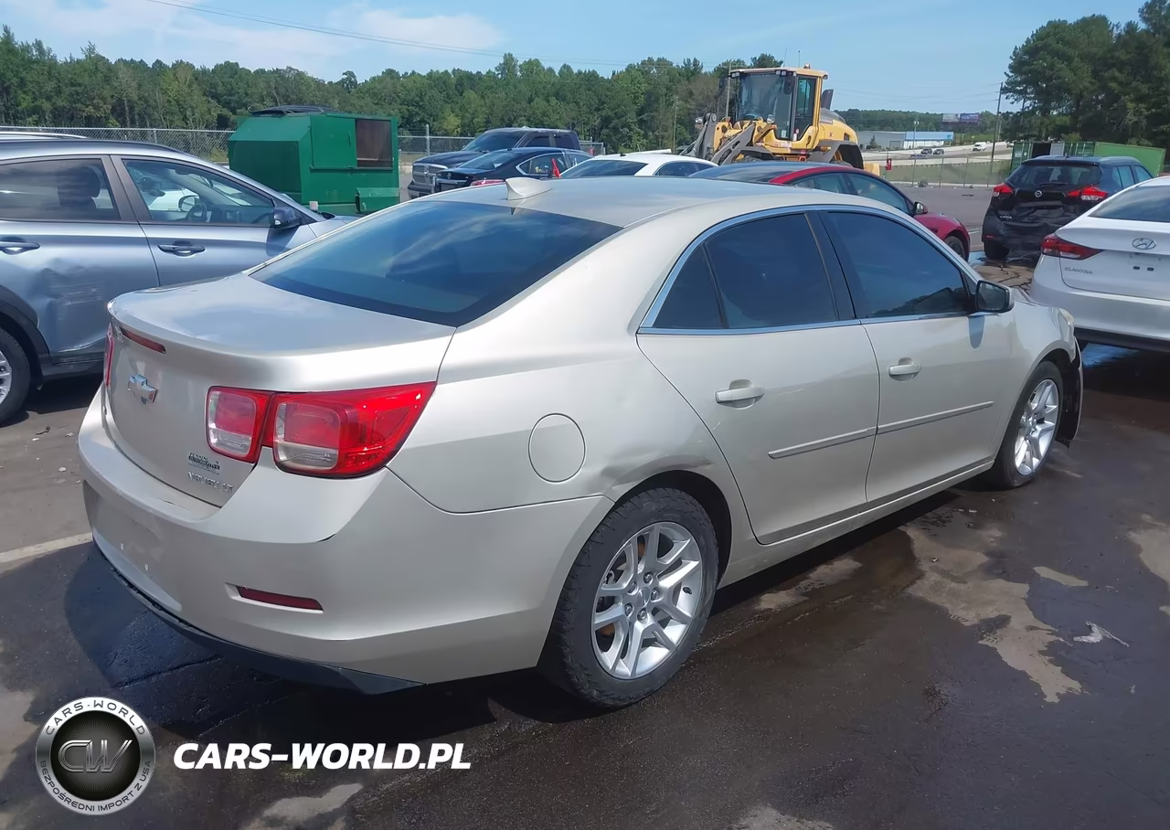 2015 Chevrolet Malibu 1Lt VIN:1G11C5SL9FF100242 - 4