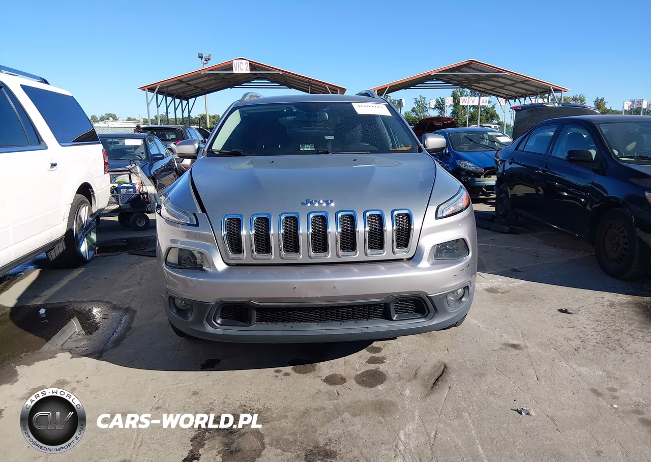 2016 Jeep Cherokee Latitude VIN:1C4PJMCS5GW221231 - 12