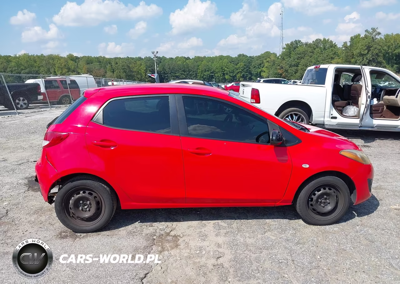 2014 Mazda Mazda2 Sport VIN:JM1DE1KY1E0178213 - 13
