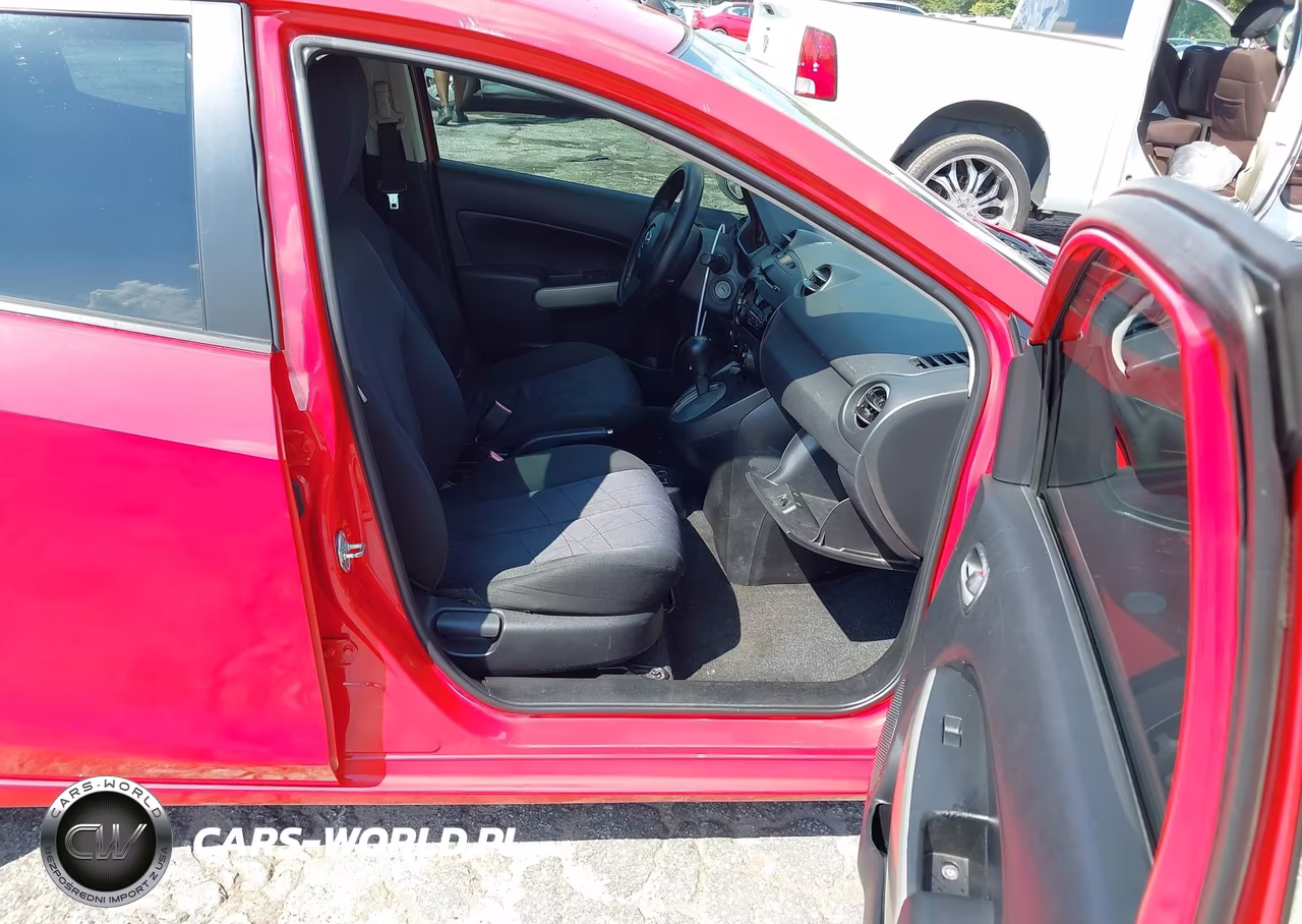 2014 Mazda Mazda2 Sport VIN:JM1DE1KY1E0178213 - 5