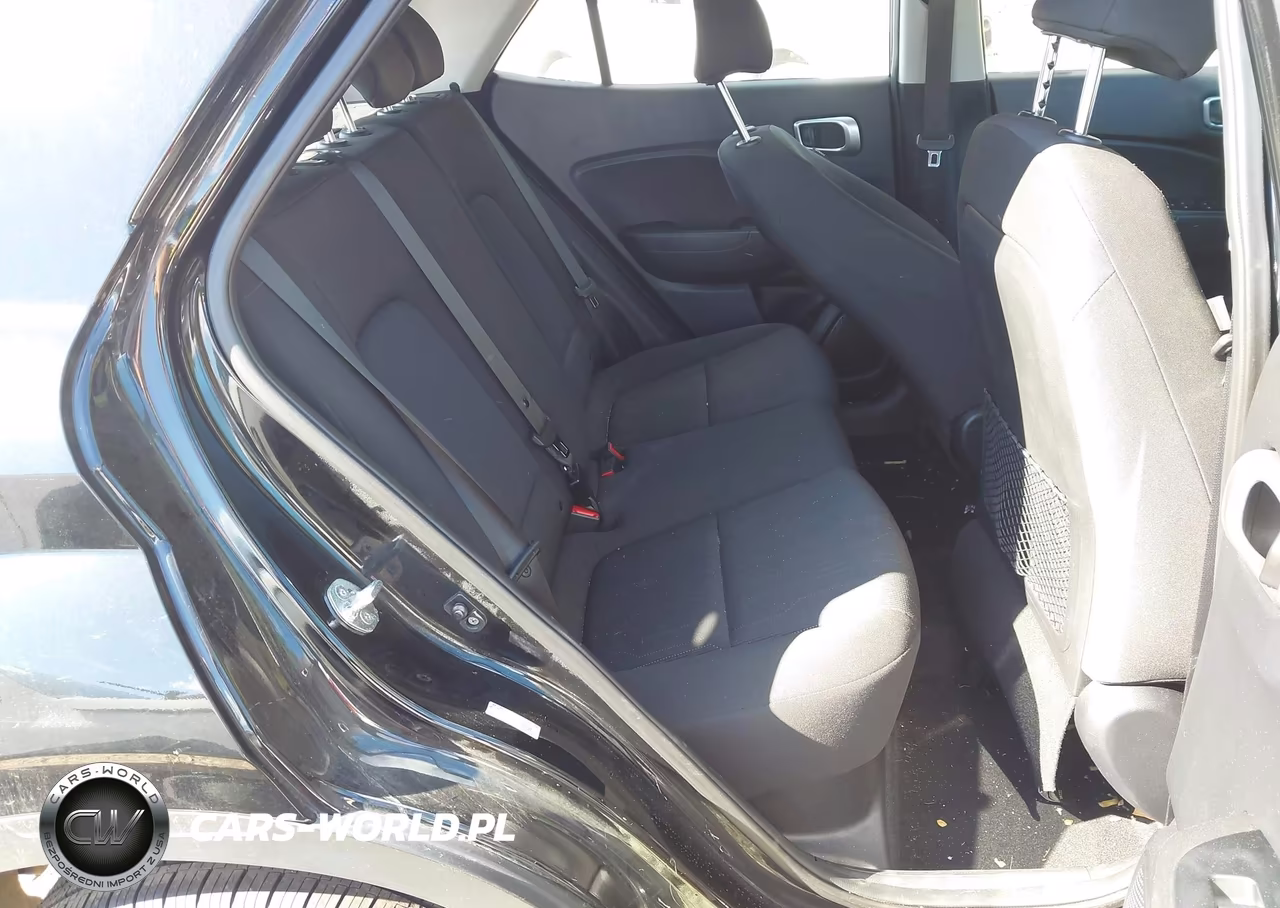 2021 Hyundai Venue Se VIN:KMHRB8A30MU100330 - 8