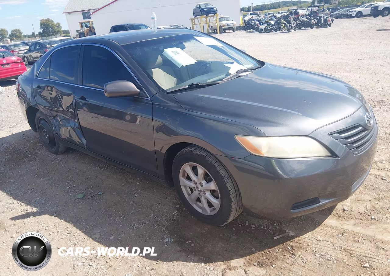 2008 Toyota Camry Le – zdjęcie 1 z 16