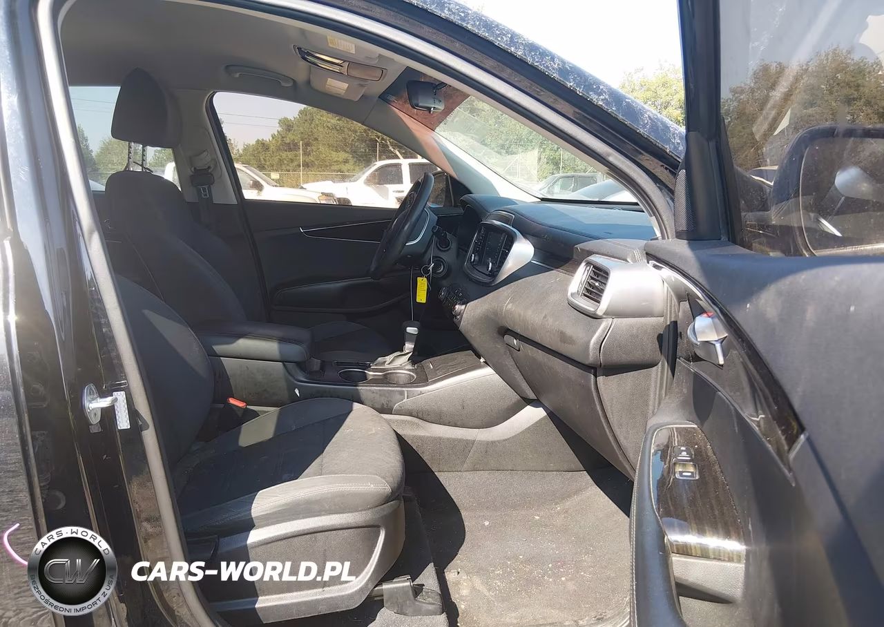 2019 Kia Sorento 2.4L L VIN:5XYPG4A31KG593679 - 5