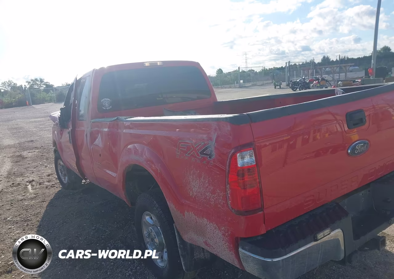 2013 Ford F-250 Xlt VIN:1FT7X2B65DEB35328 - 3