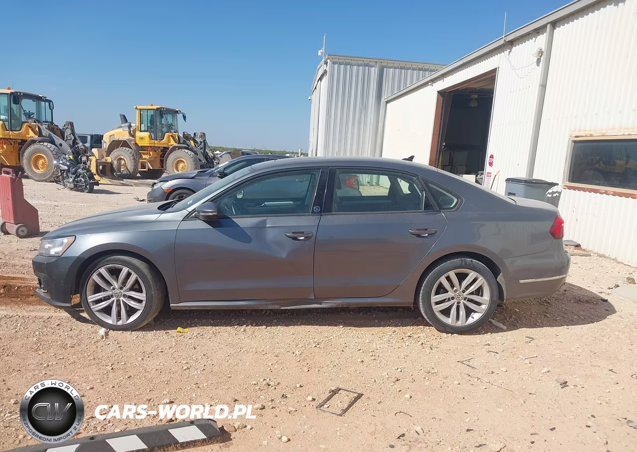 2019 Volkswagen Passat 2.0T Wolfsburg Edition VIN:1VWLA7A31KC009199 - 14