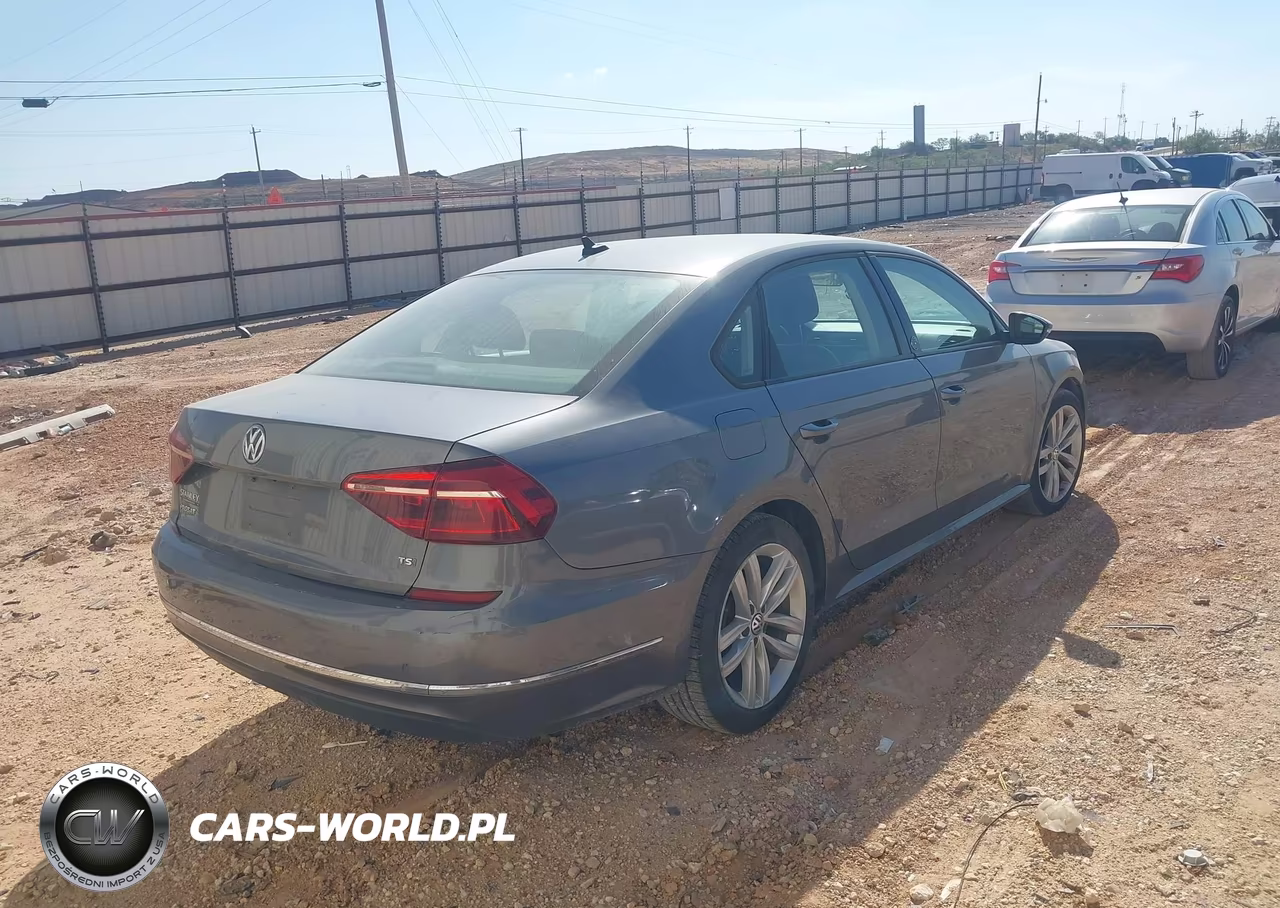 2019 Volkswagen Passat 2.0T Wolfsburg Edition VIN:1VWLA7A31KC009199 - 4