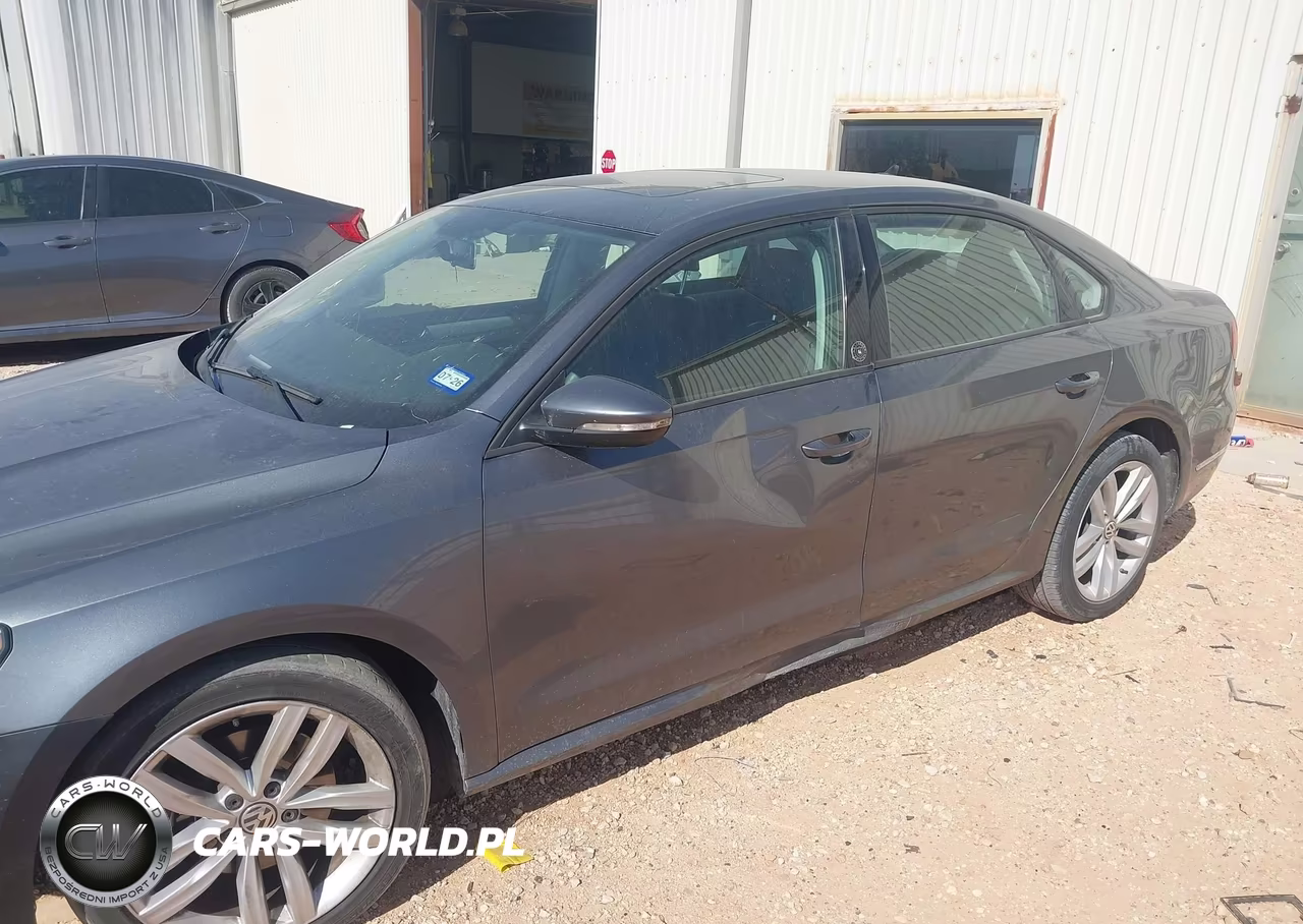 2019 Volkswagen Passat 2.0T Wolfsburg Edition VIN:1VWLA7A31KC009199 - 6