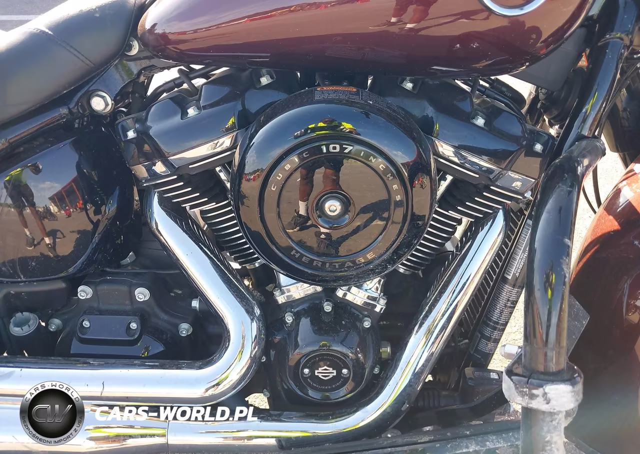 2018 Harley-Davidson Flhc Heritage Classic VIN:1HD1YAJ13JC031610 - 8