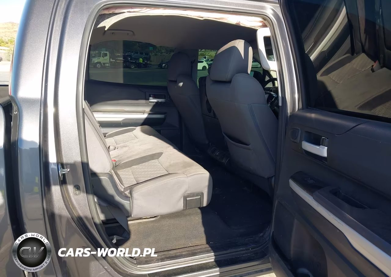 2017 Toyota Tundra Sr5 5.7L V8 VIN:5TFEY5F12HX212641 - 8