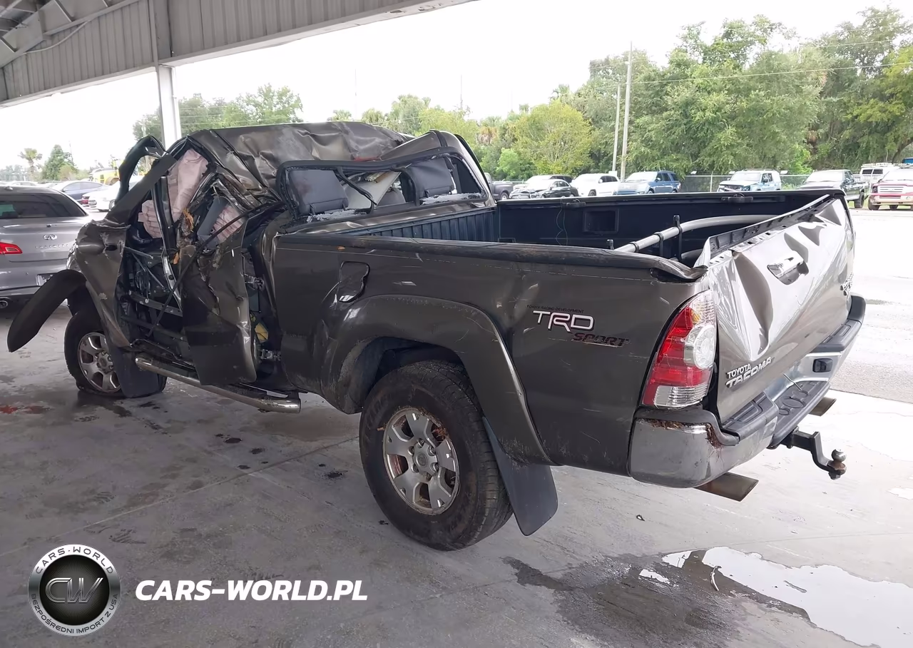 2010 Toyota Tacoma Prerunner V6 VIN:5TETU4GN6AZ717000 - 3