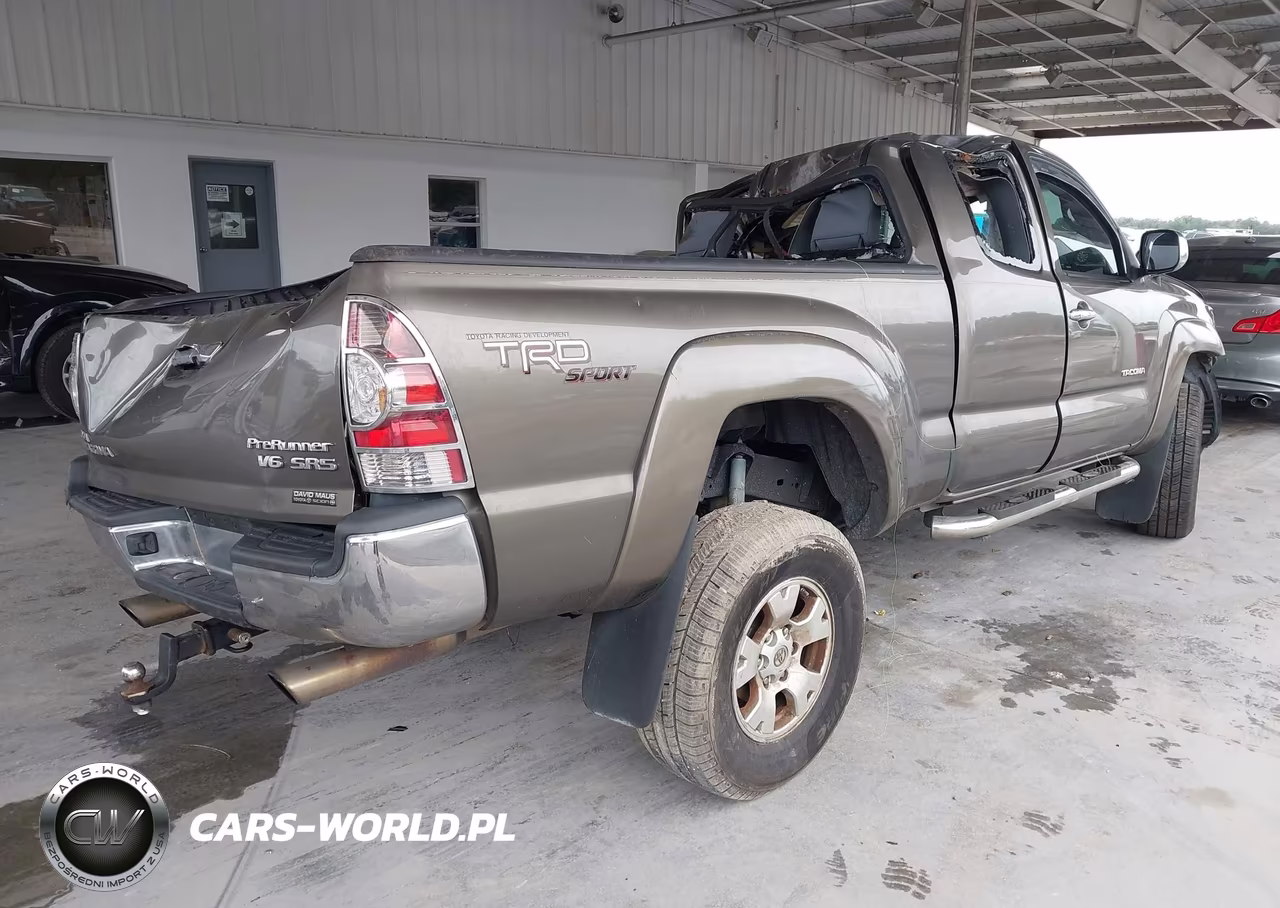 2010 Toyota Tacoma Prerunner V6 VIN:5TETU4GN6AZ717000 - 4