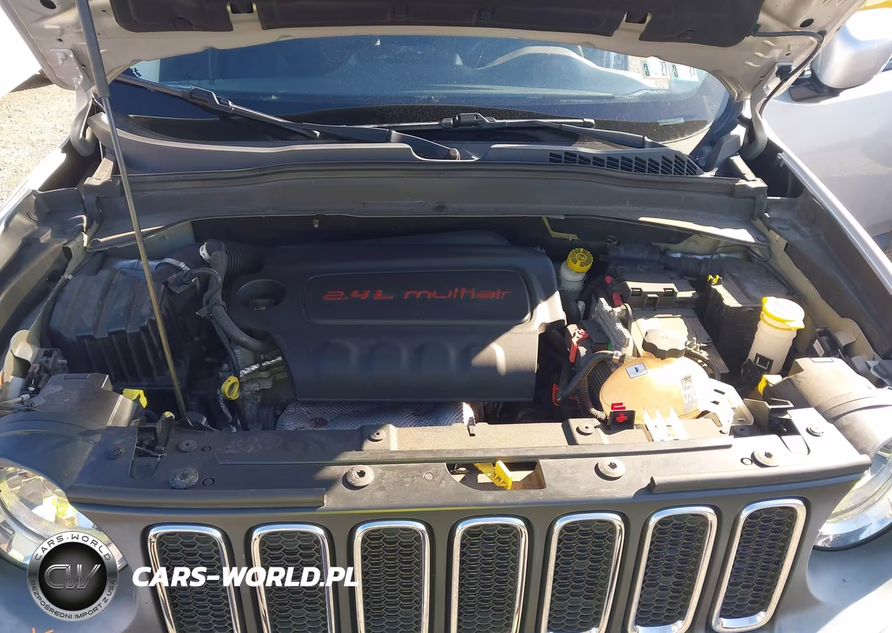 2015 Jeep Renegade Latitude VIN:ZACCJABT2FPB31487 - 10