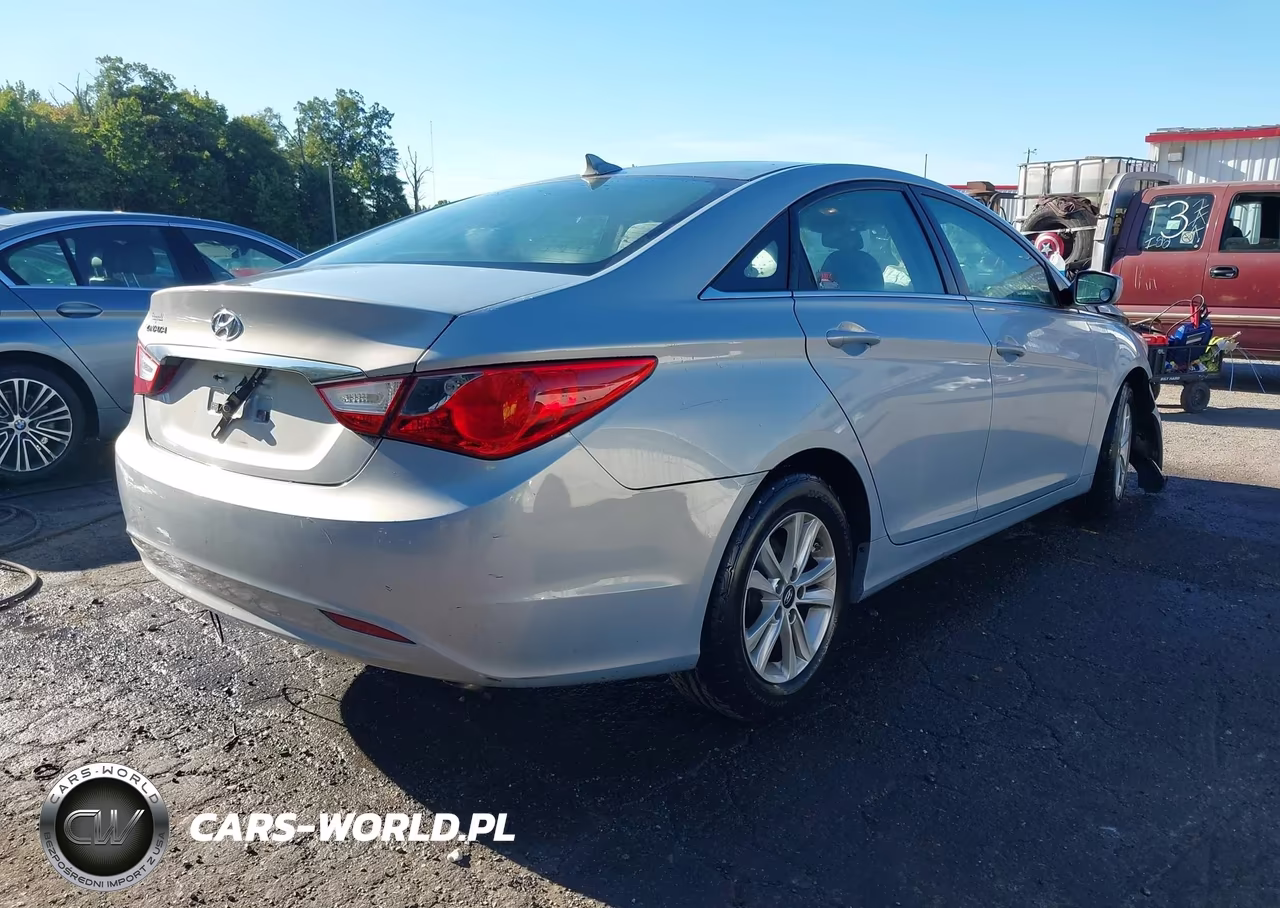 2013 Hyundai Sonata Gls VIN:5NPEB4AC6DH637659 - 4