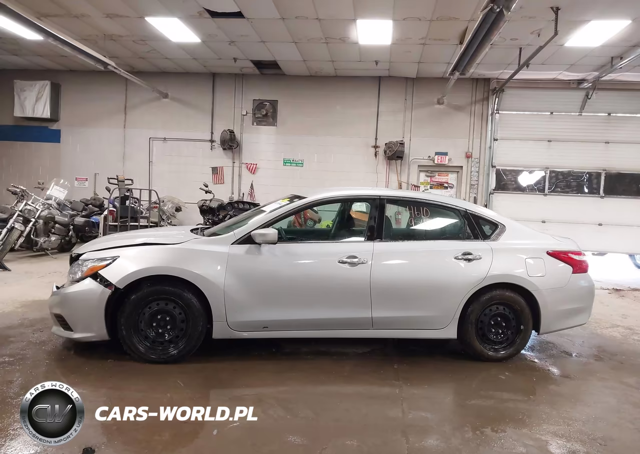 2017 Nissan Altima 2.5 S VIN:1N4AL3AP6HN355185 - 14
