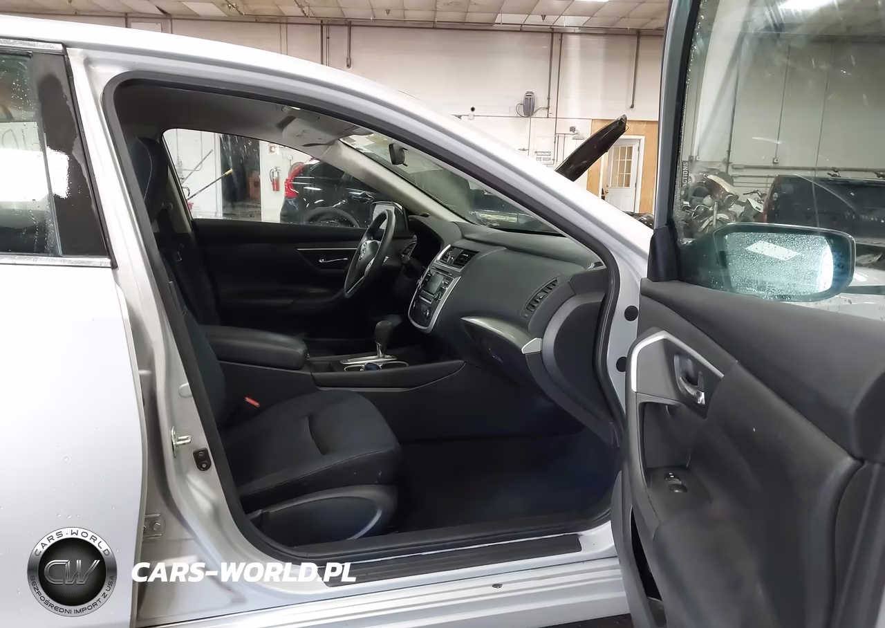 2017 Nissan Altima 2.5 S VIN:1N4AL3AP6HN355185 - 5