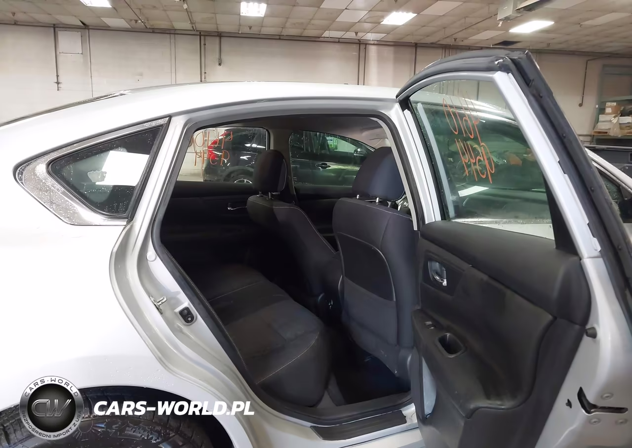 2017 Nissan Altima 2.5 S VIN:1N4AL3AP6HN355185 - 8