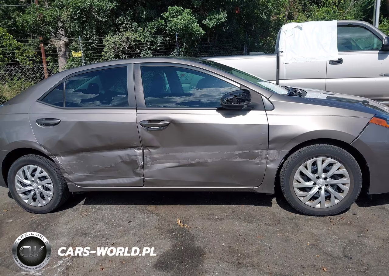 2019 Toyota Corolla Le VIN:2T1BURHE4KC180111 - 13