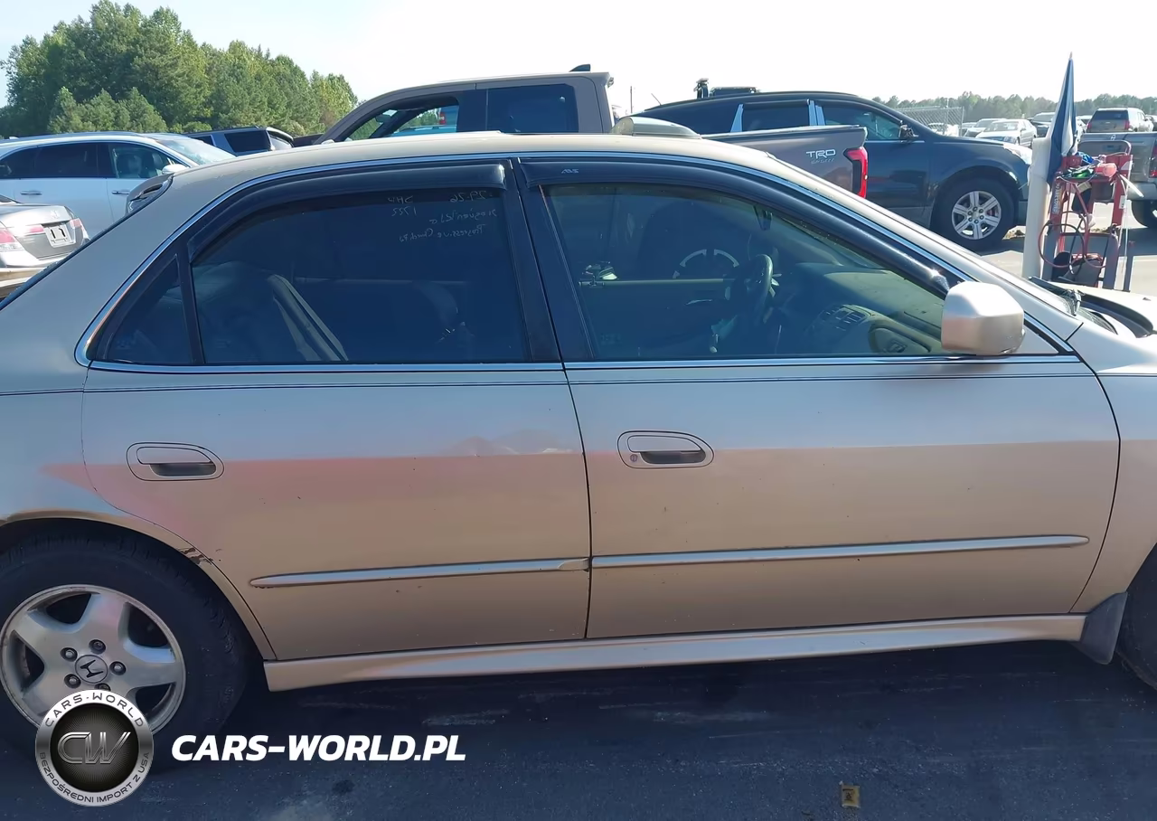 2002 Honda Accord 3.0 Ex VIN:1HGCG16532A043702 - 13
