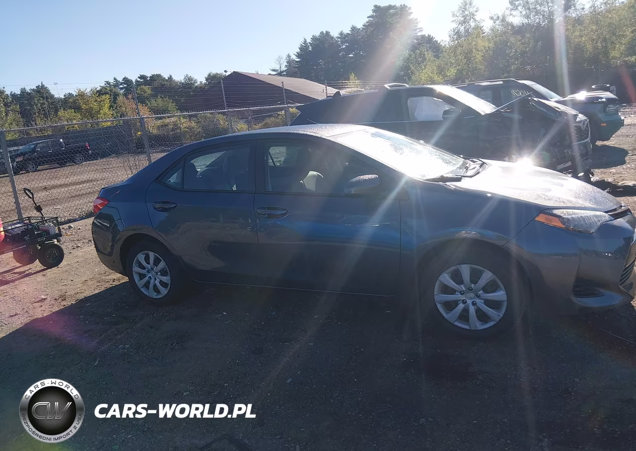 2017 Toyota Corolla Le VIN:2T1BURHE7HC947815 - 13