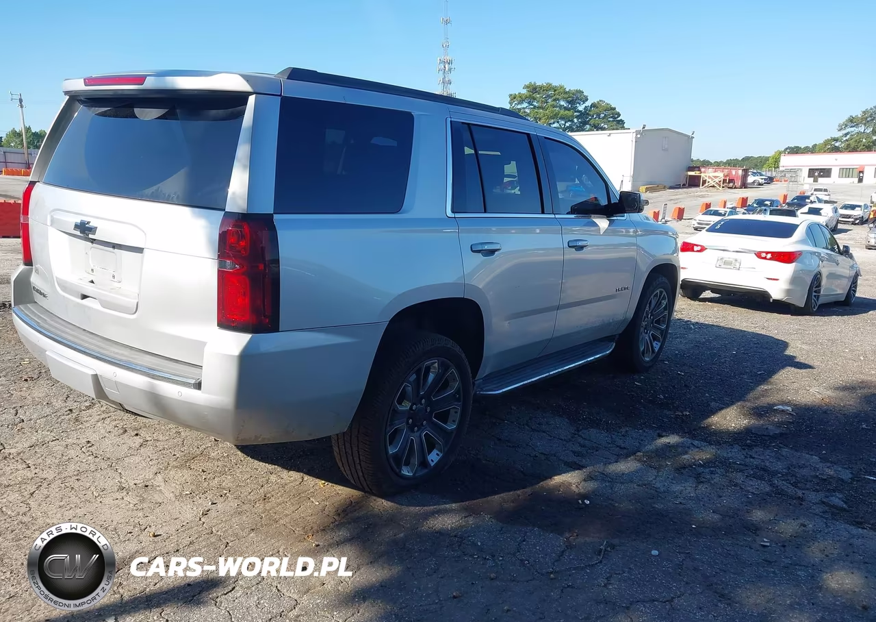 2016 Chevrolet Tahoe Lt VIN:1GNSCBKCXGR246585 - 4