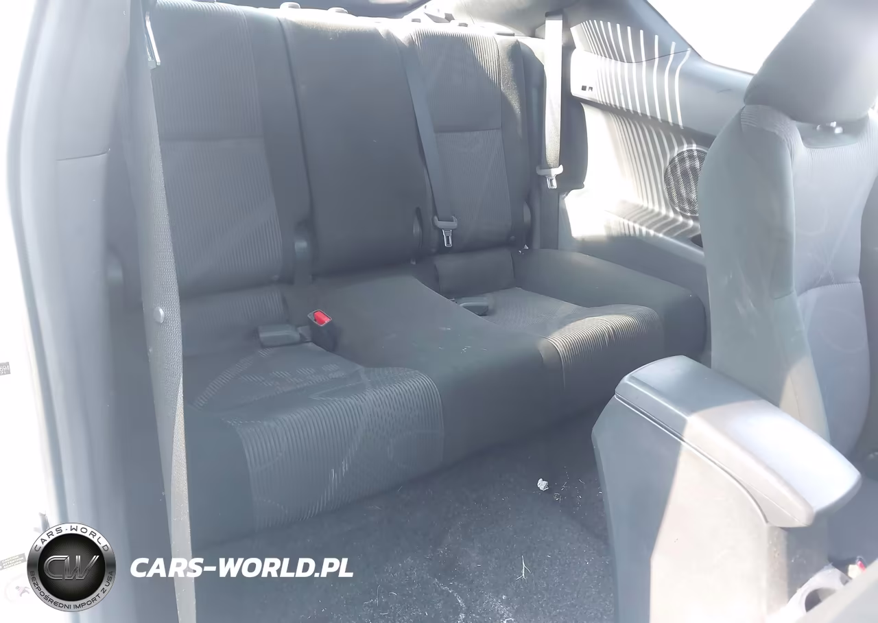 2011 Scion Tc VIN:JTKJF5C77B3015694 - 8