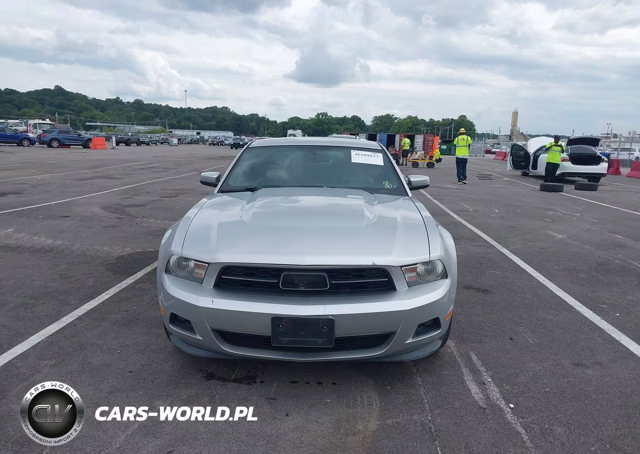 2012 Ford Mustang V6 Premium VIN:1ZVBP8AM4C5220718 - 13